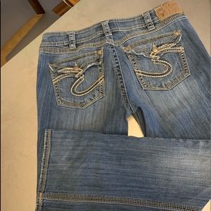 Suki17 Silver Jeans